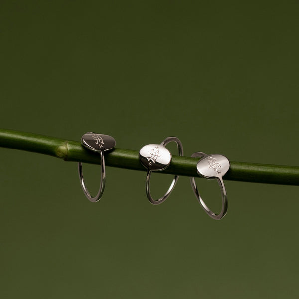 Oval Bloom Ring Rhodium — Ringstone Symbol