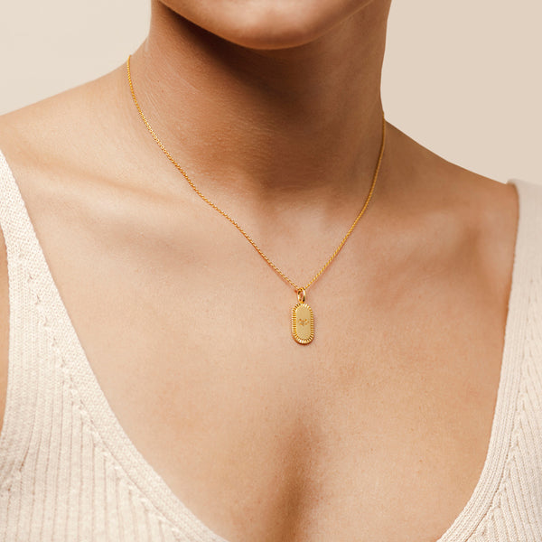 Oval Ringstone Necklace Gold